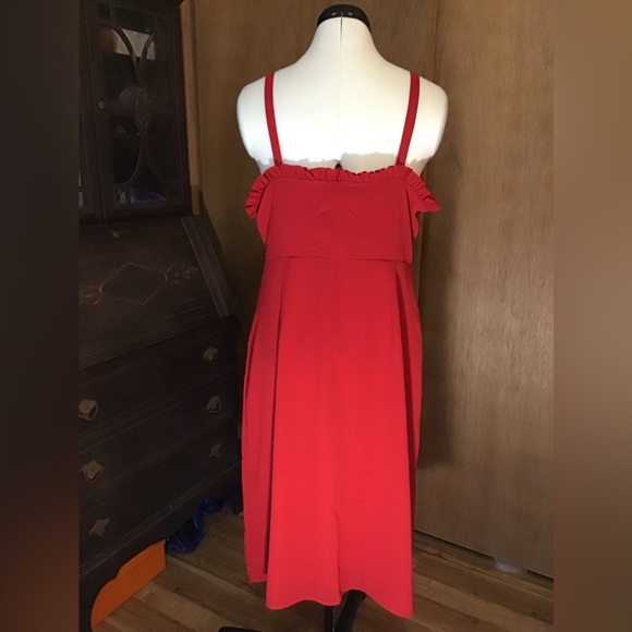 🍒🆕 ON SALE Red Button-Front Dress - Picture 4 of 13